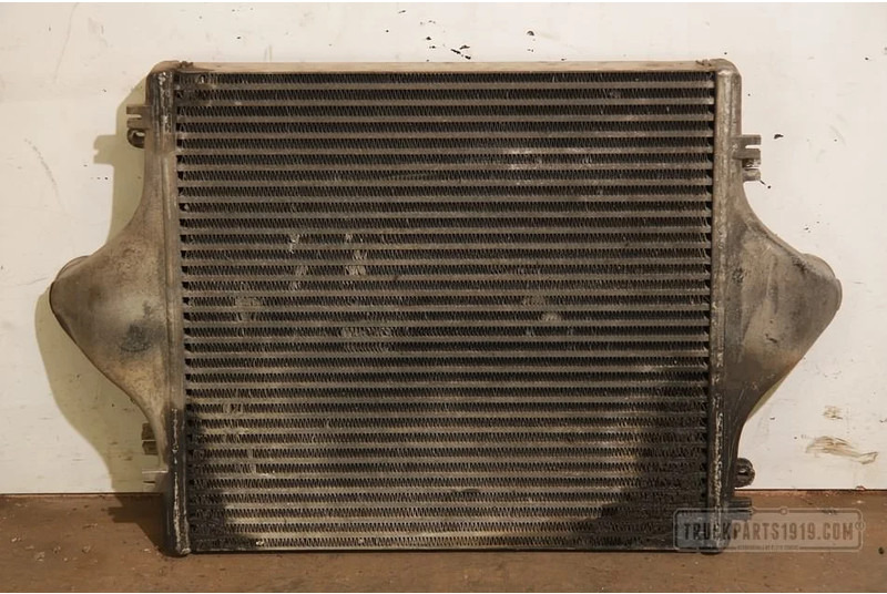 Behr HELLA SERVICE Cooling System Interkoeler MAN - Radiateur pour Camion: photos 2 Behr HELLA SERVICE Cooling System Interkoeler MAN - Radiateur pour Camion: photos 2