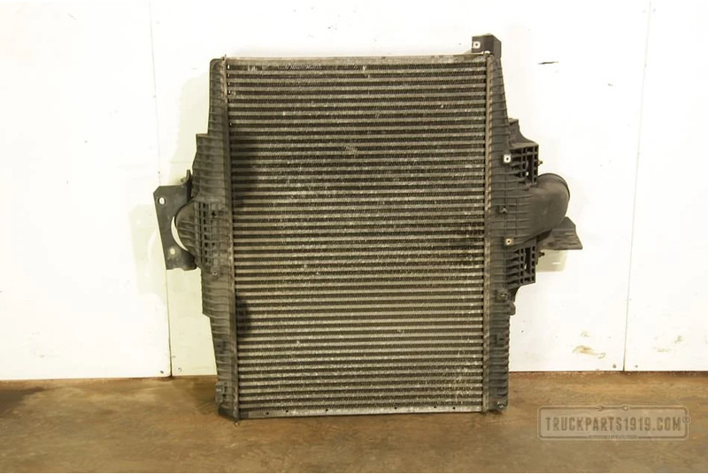 Behr HELLA SERVICE Cooling System Interkoeler MERCEDES-BENZ AXOR - Radiateur pour Camion: photos 2 Behr HELLA SERVICE Cooling System Interkoeler MERCEDES-BENZ AXOR - Radiateur pour Camion: photos 2