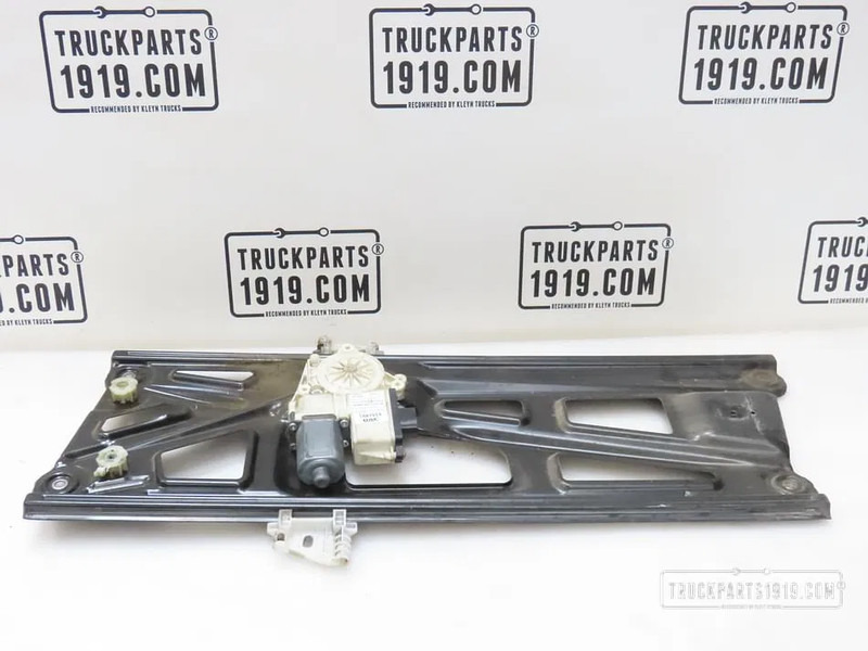 DAF 1881914 Raammechanisme Li. DAF XF - Fenêtre et pièces pour Camion: photos 1 DAF 1881914 Raammechanisme Li. DAF XF - Fenêtre et pièces pour Camion: photos 1