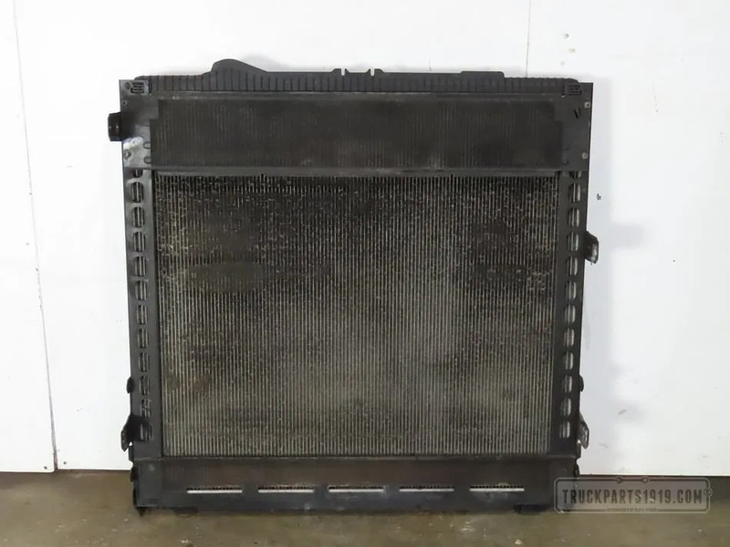 DAF 2125896 Radiateur DAF XF 106 - Radiateur pour Camion: photos 2 DAF 2125896 Radiateur DAF XF 106 - Radiateur pour Camion: photos 2
