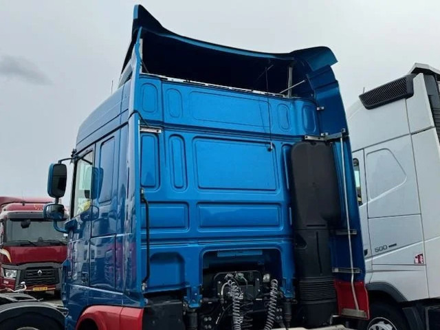 DAF XF 106 SpaceCab Cabine E6 - Cabine et intérieur pour Camion: photos 4 DAF XF 106 SpaceCab Cabine E6 - Cabine et intérieur pour Camion: photos 4