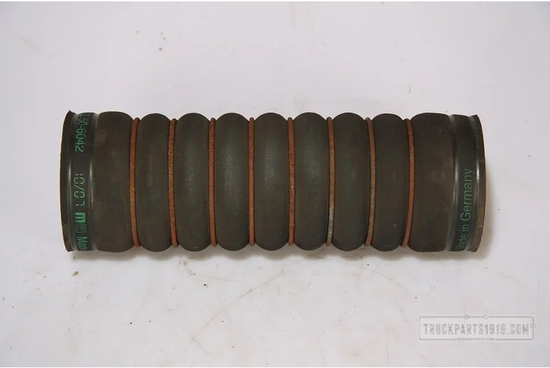 Iveco Cooling System Iveco Intercoolerslang Used - Système de refroidissement pour Camion: photos 1 Iveco Cooling System Iveco Intercoolerslang Used - Système de refroidissement pour Camion: photos 1