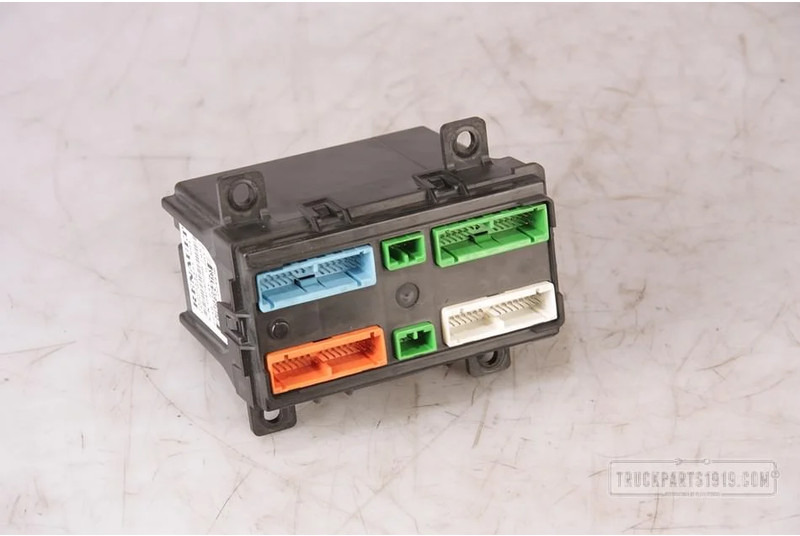 Renault Electrical System VECU unit Renault - Bloc de gestion pour Camion: photos 1 Renault Electrical System VECU unit Renault - Bloc de gestion pour Camion: photos 1