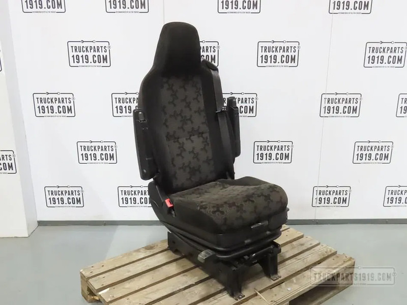 Scania 2601037 Bestuurdersstoel Scania - Siège pour Camion: photos 1 Scania 2601037 Bestuurdersstoel Scania - Siège pour Camion: photos 1