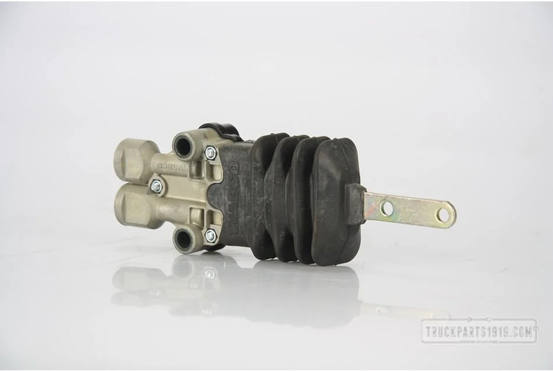 Scania Compressed Air System Hogedrukventiel - Valve pour Camion: photos 1 Scania Compressed Air System Hogedrukventiel - Valve pour Camion: photos 1