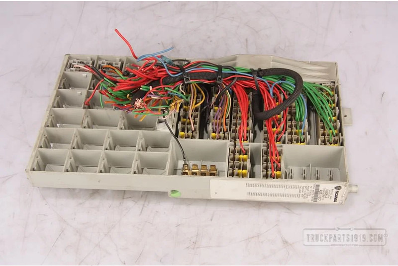 Scania Electrical System Centrale Electra Box Scania - Fusible pour Camion: photos 3 Scania Electrical System Centrale Electra Box Scania - Fusible pour Camion: photos 3