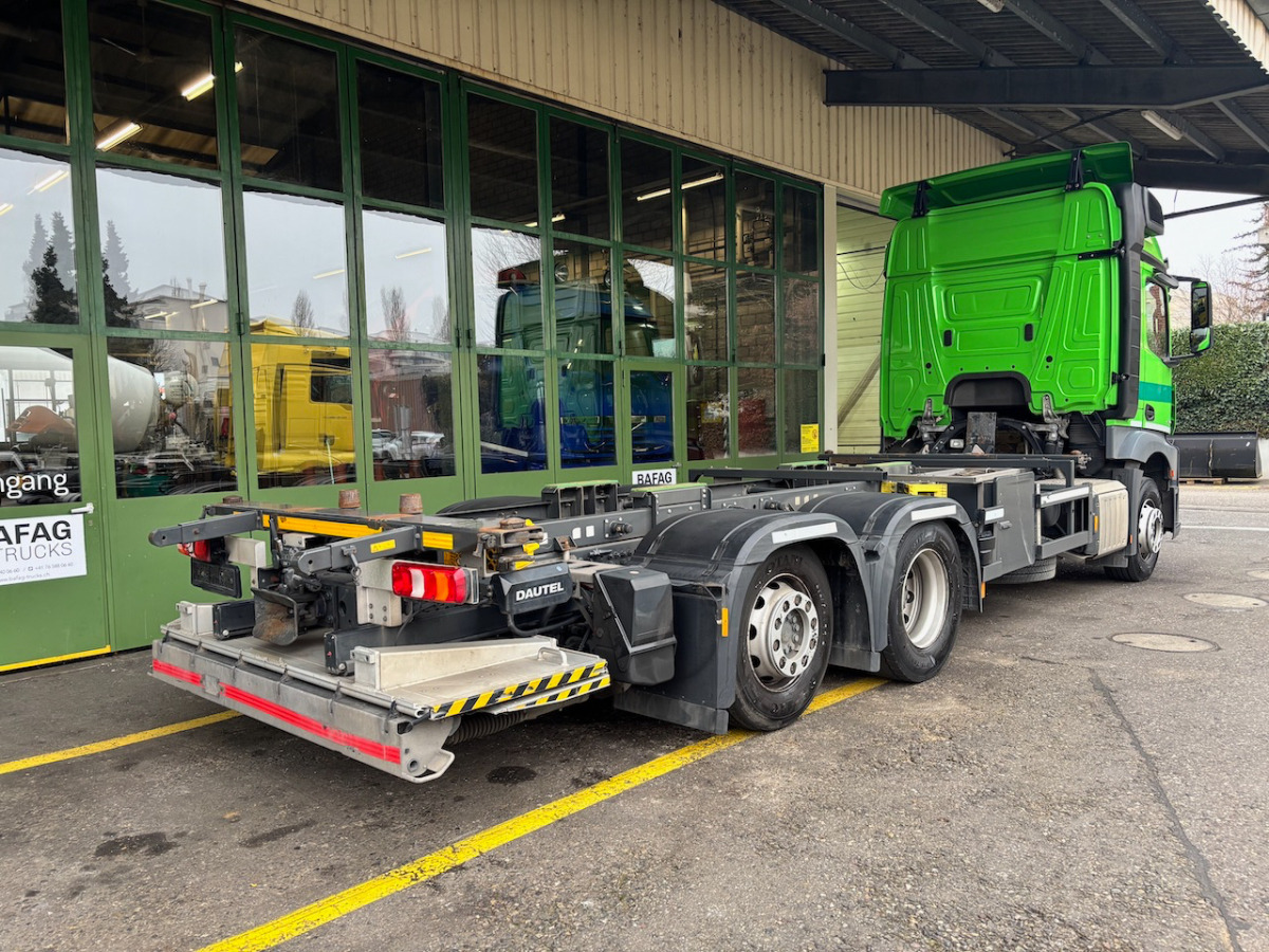 Camion porte-conteneur/ Caisse mobile MERCEDES Actros 2543 6x2 Container Transport: photos 13