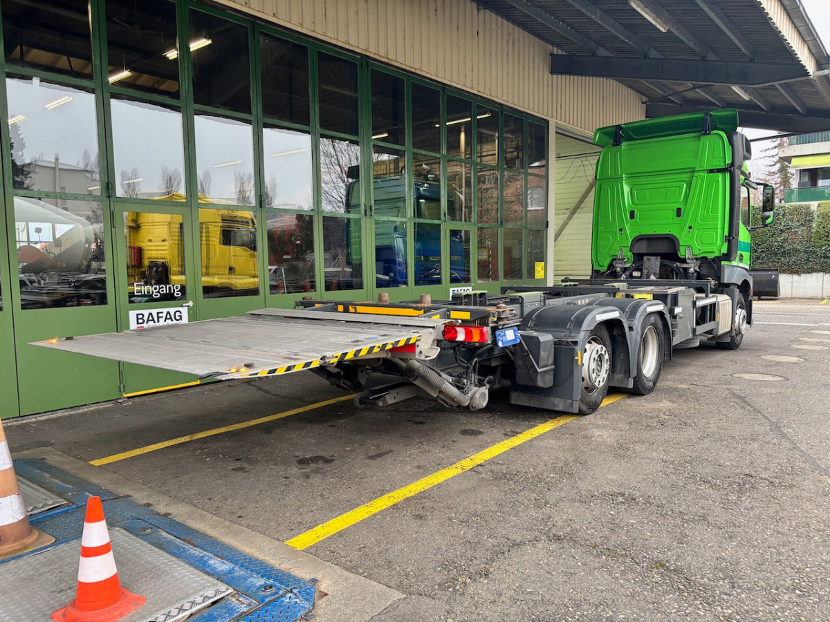 Camion porte-conteneur/ Caisse mobile MERCEDES Actros 2543 6x2 Container Transport: photos 20