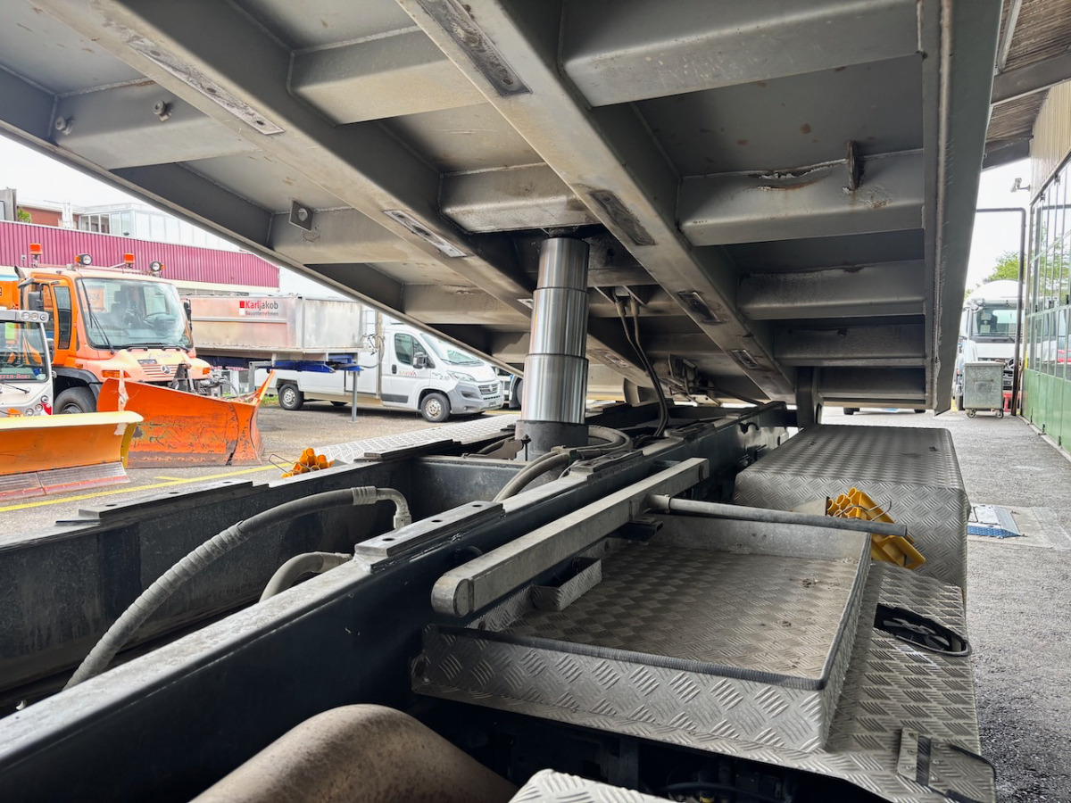 Camion benne MERCEDES Arocs 3251: photos 15 Camion benne MERCEDES Arocs 3251: photos 15