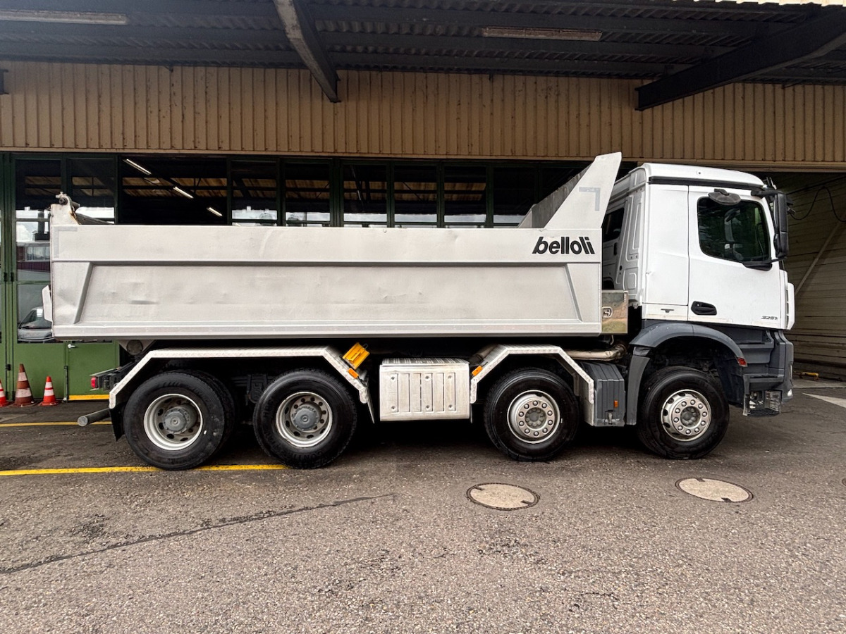 Camion benne MERCEDES Arocs 3251: photos 10 Camion benne MERCEDES Arocs 3251: photos 10