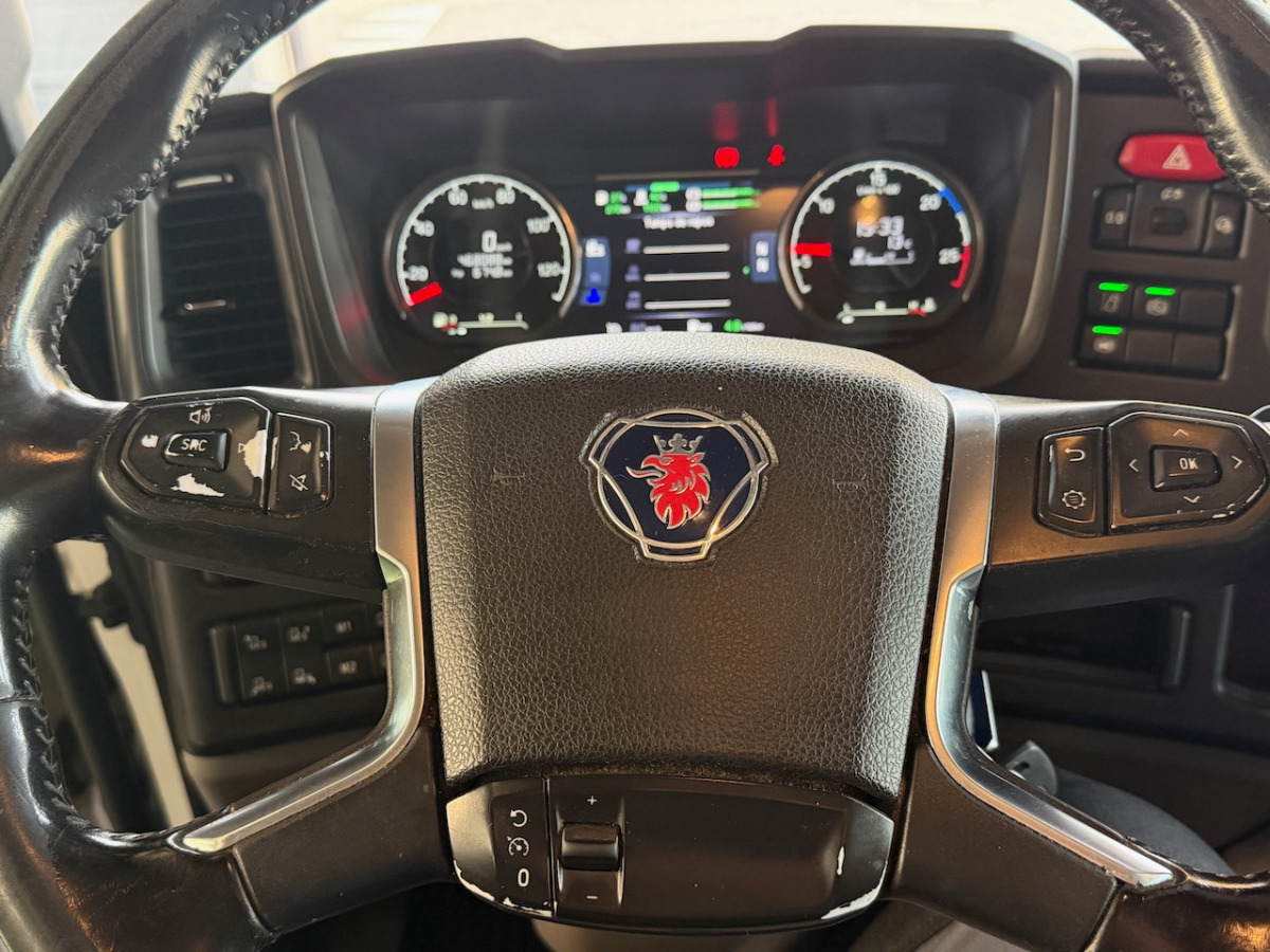 SCANIA P280 - Camion fourgon: photos 5 SCANIA P280 - Camion fourgon: photos 5