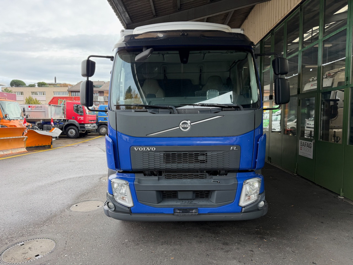 VOLVO FL-280 4x2R - Camion fourgon: photos 3 VOLVO FL-280 4x2R - Camion fourgon: photos 3