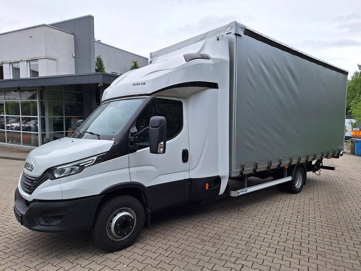Iveco Daily 70C18A8 Backsleeper BÄR - Utilitaire plateau baché: photos 1 Iveco Daily 70C18A8 Backsleeper BÄR - Utilitaire plateau baché: photos 1
