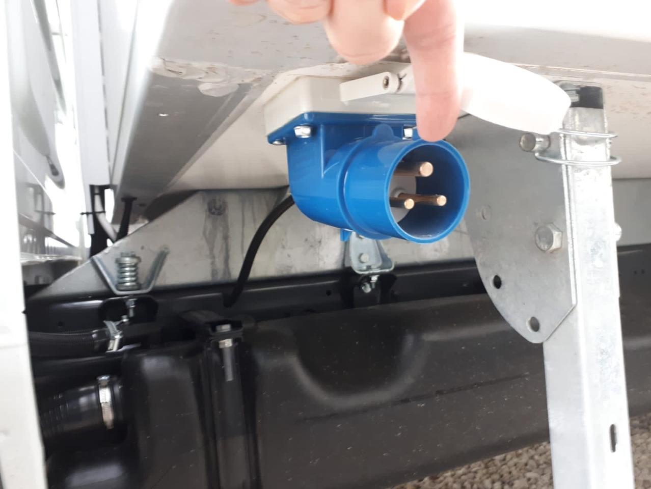 Iveco Daily 70C21A8 Tiefkühkoffer -18°C - Utilitaire frigorifique: photos 3 Iveco Daily 70C21A8 Tiefkühkoffer -18°C - Utilitaire frigorifique: photos 3