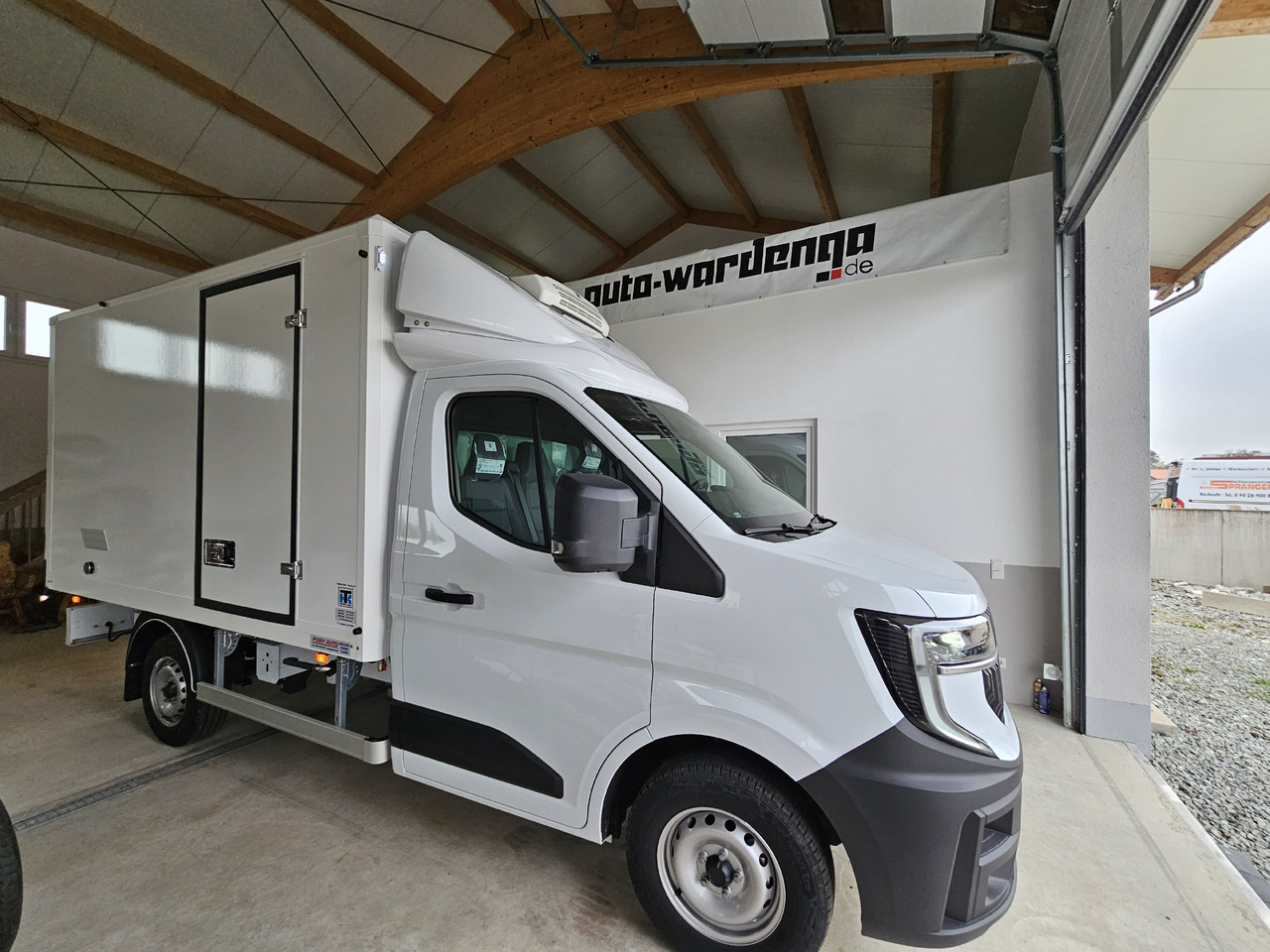 Renault Master Kühlkoffer O°/+20°C 230V Standkühlung - Utilitaire frigorifique: photos 1 Renault Master Kühlkoffer O°/+20°C 230V Standkühlung - Utilitaire frigorifique: photos 1