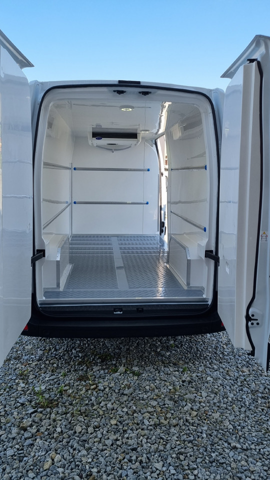 Renault Master L3H2 Tiefkühlkasten -18°C - Utilitaire frigorifique: photos 2 Renault Master L3H2 Tiefkühlkasten -18°C - Utilitaire frigorifique: photos 2
