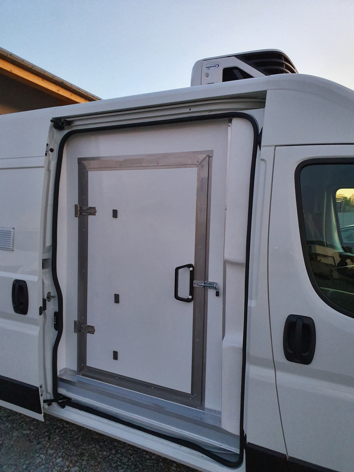 Renault Master L3H2 Tiefkühlkasten -18°C - Utilitaire frigorifique: photos 2 Renault Master L3H2 Tiefkühlkasten -18°C - Utilitaire frigorifique: photos 2