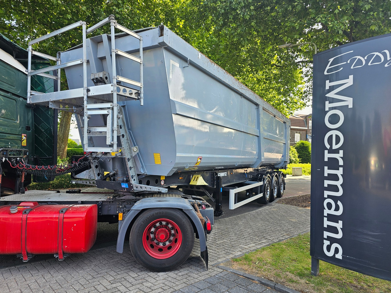 Schmitz SGF-S3 Scraptipper 55 M3 - Semi-remorque benne: photos 1 Schmitz SGF-S3 Scraptipper 55 M3 - Semi-remorque benne: photos 1