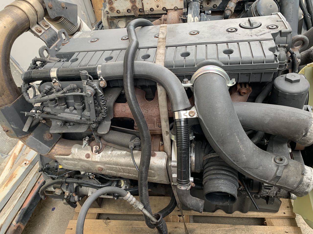 ENGINE ATEGO OM 906LA EURO 5 290PS  - Moteur pour Camion: photos 3 ENGINE ATEGO OM 906LA EURO 5 290PS  - Moteur pour Camion: photos 3