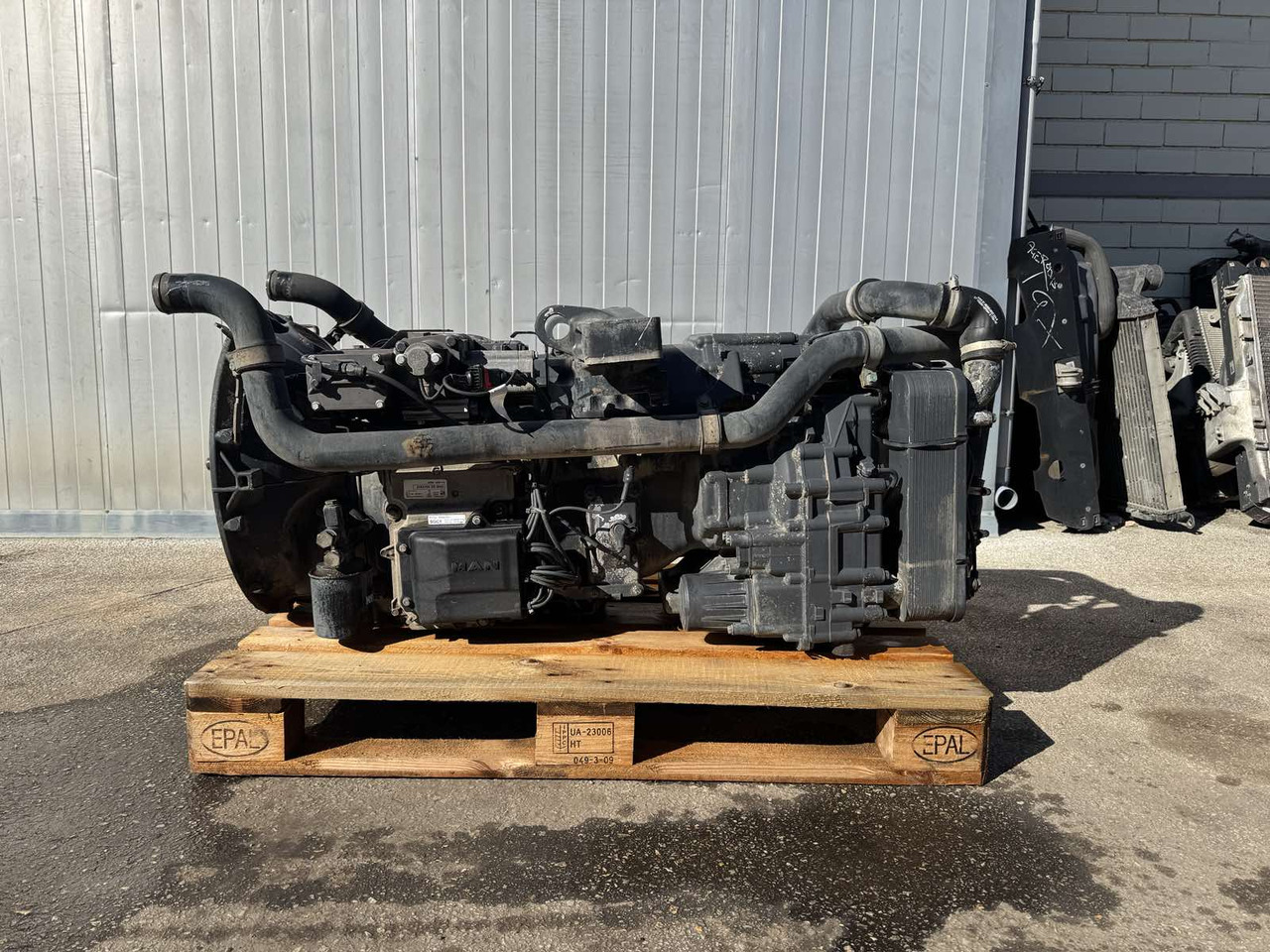 GEARBOX TIPMATIC MAN TGX - Transmission: photos 2 GEARBOX TIPMATIC MAN TGX - Transmission: photos 2