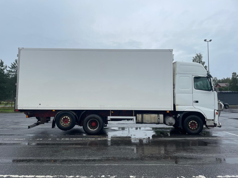 Volvo FH12 500 - Camion fourgon: photos 2 Volvo FH12 500 - Camion fourgon: photos 2