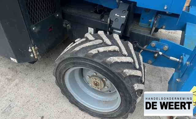 Genie G3369 RT , hoogwerker diesel 4 x 4 - Nacelle ciseaux: photos 5 Genie G3369 RT , hoogwerker diesel 4 x 4 - Nacelle ciseaux: photos 5