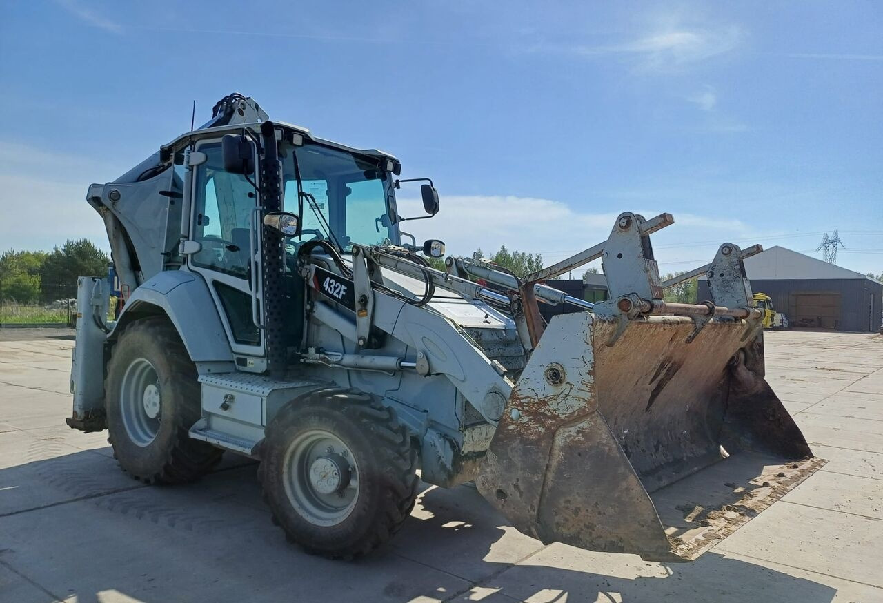 Caterpillar 432F - Tractopelle: photos 5 Caterpillar 432F - Tractopelle: photos 5