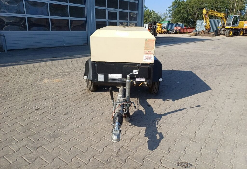 Doosan 741 - Compresseur d'air: photos 2 Doosan 741 - Compresseur d'air: photos 2