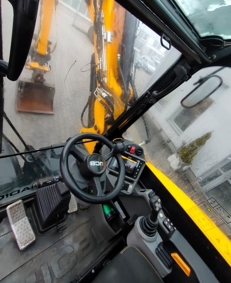 Pelle sur pneus JCB HD110WT: photos 7