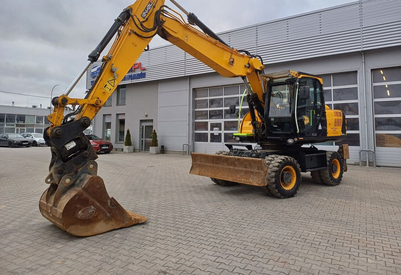 JCB JS175 - Pelle sur pneus: photos 1 JCB JS175 - Pelle sur pneus: photos 1