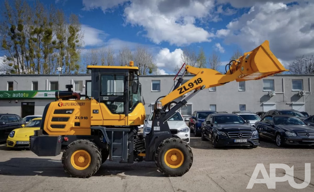 ZL 918 ładowarka kołowa FABRYCZNIE NOWA - Chargeuse sur pneus: photos 4 ZL 918 ładowarka kołowa FABRYCZNIE NOWA - Chargeuse sur pneus: photos 4