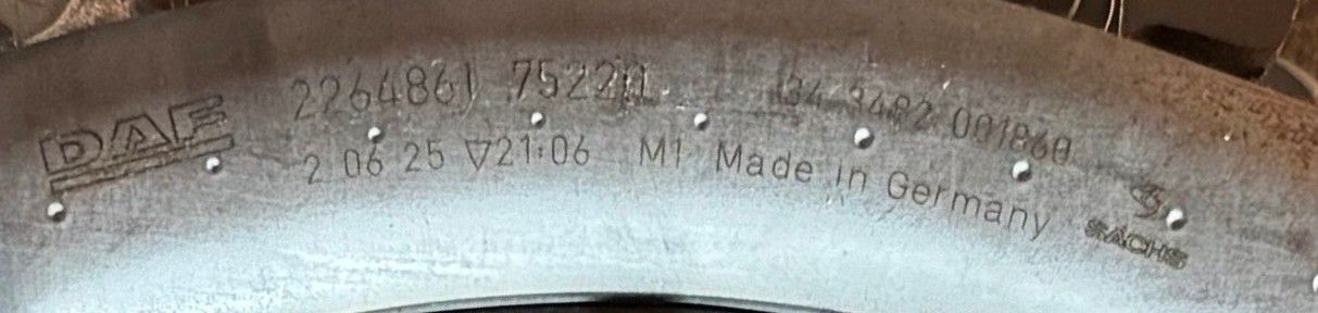 DAF CF XD XF XG KOPPELINGSGEHEEL UIT DEMO MODEL 10KM GEBRUIKT 2264861U - Embrayage et pièces pour Camion: photos 3 DAF CF XD XF XG KOPPELINGSGEHEEL UIT DEMO MODEL 10KM GEBRUIKT 2264861U - Embrayage et pièces pour Camion: photos 3