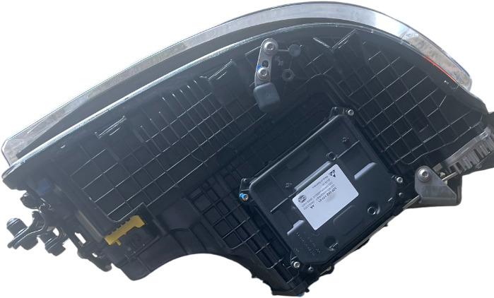 SCANIA NGS LED KOPLAMP LINKERKANT NIEUW HELLA | 2674390H - Feu avant pour Camion: photos 4 SCANIA NGS LED KOPLAMP LINKERKANT NIEUW HELLA | 2674390H - Feu avant pour Camion: photos 4
