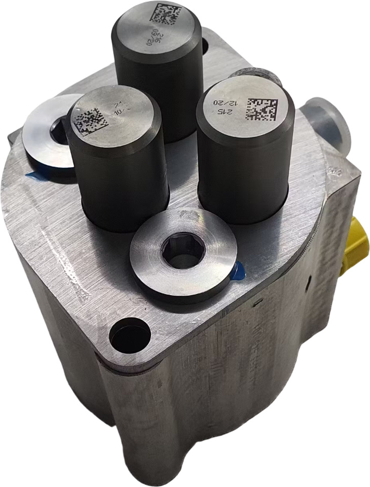 VO/RVI/MB HYDRAULISCHE POMP BOSCH | 20875386 - Hydraulique pour Camion: photos 3 VO/RVI/MB HYDRAULISCHE POMP BOSCH | 20875386 - Hydraulique pour Camion: photos 3
