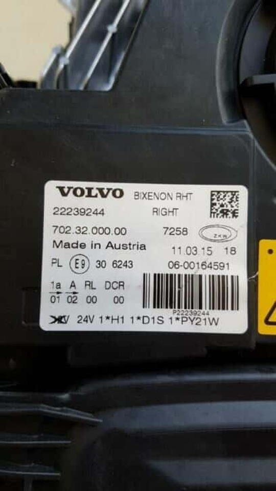 VOLVO FH4 XENON KOPLAMP RH 22239244U - Feu avant pour Camion: photos 4 VOLVO FH4 XENON KOPLAMP RH 22239244U - Feu avant pour Camion: photos 4