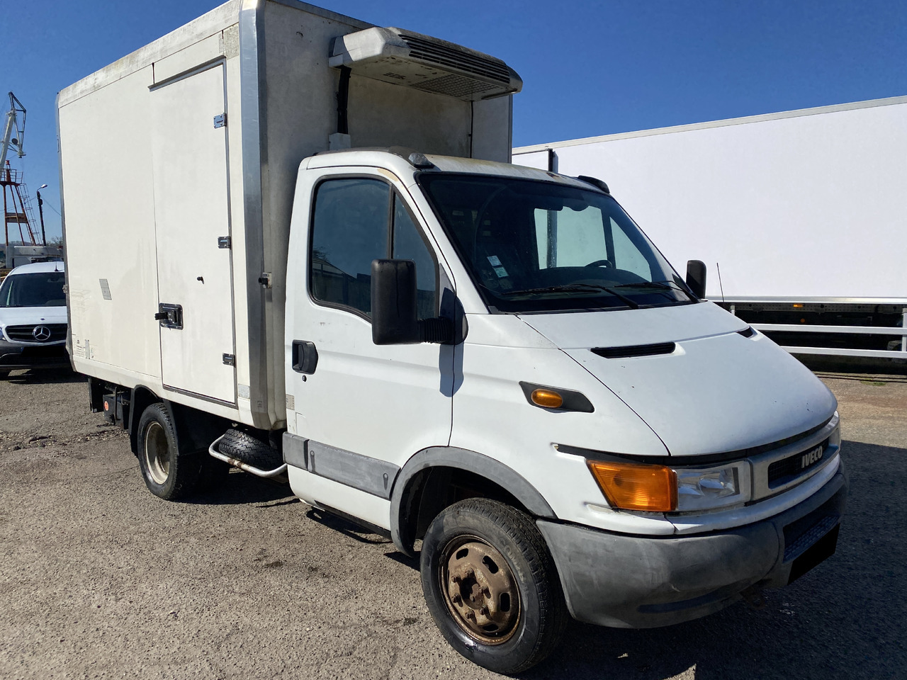 Iveco 35C11 - Utilitaire frigorifique: photos 3 Iveco 35C11 - Utilitaire frigorifique: photos 3