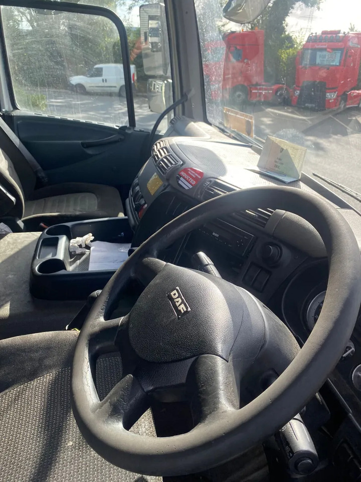 2012 DAF CF 65.250 4×2 Curtainsider - Camion à rideaux coulissants: photos 5 2012 DAF CF 65.250 4×2 Curtainsider - Camion à rideaux coulissants: photos 5