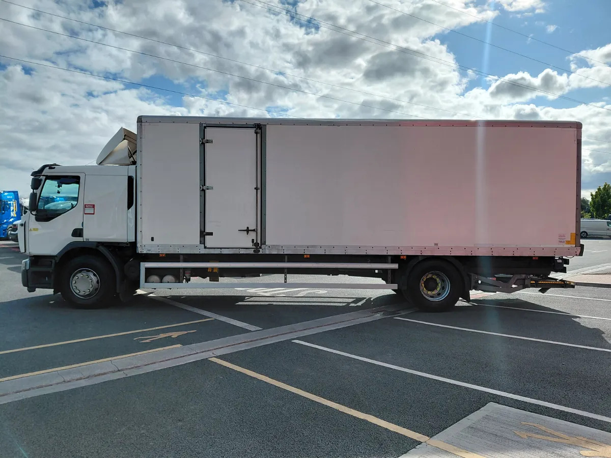 2019 Renault D 18 Wide - Camion fourgon: photos 5 2019 Renault D 18 Wide - Camion fourgon: photos 5