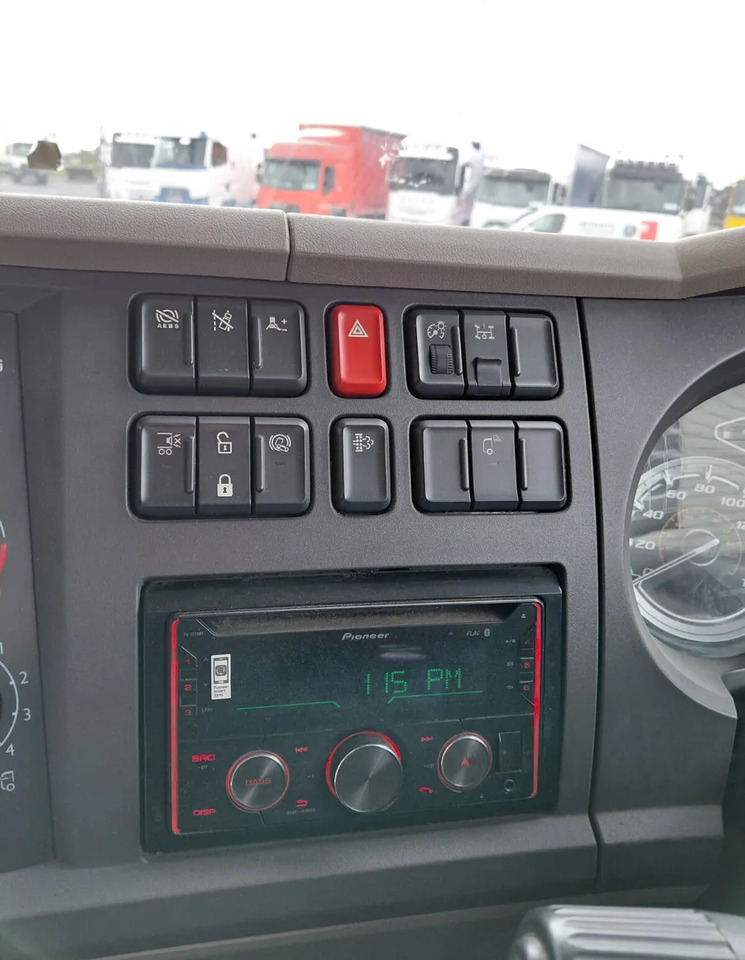 2020 DAF 260 HP AUTO CURTAINSIDER - Camion à rideaux coulissants: photos 4 2020 DAF 260 HP AUTO CURTAINSIDER - Camion à rideaux coulissants: photos 4