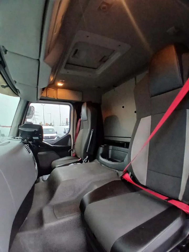 Camion à rideaux coulissants 2020 Renault D18 Wide Curtainsider: photos 12