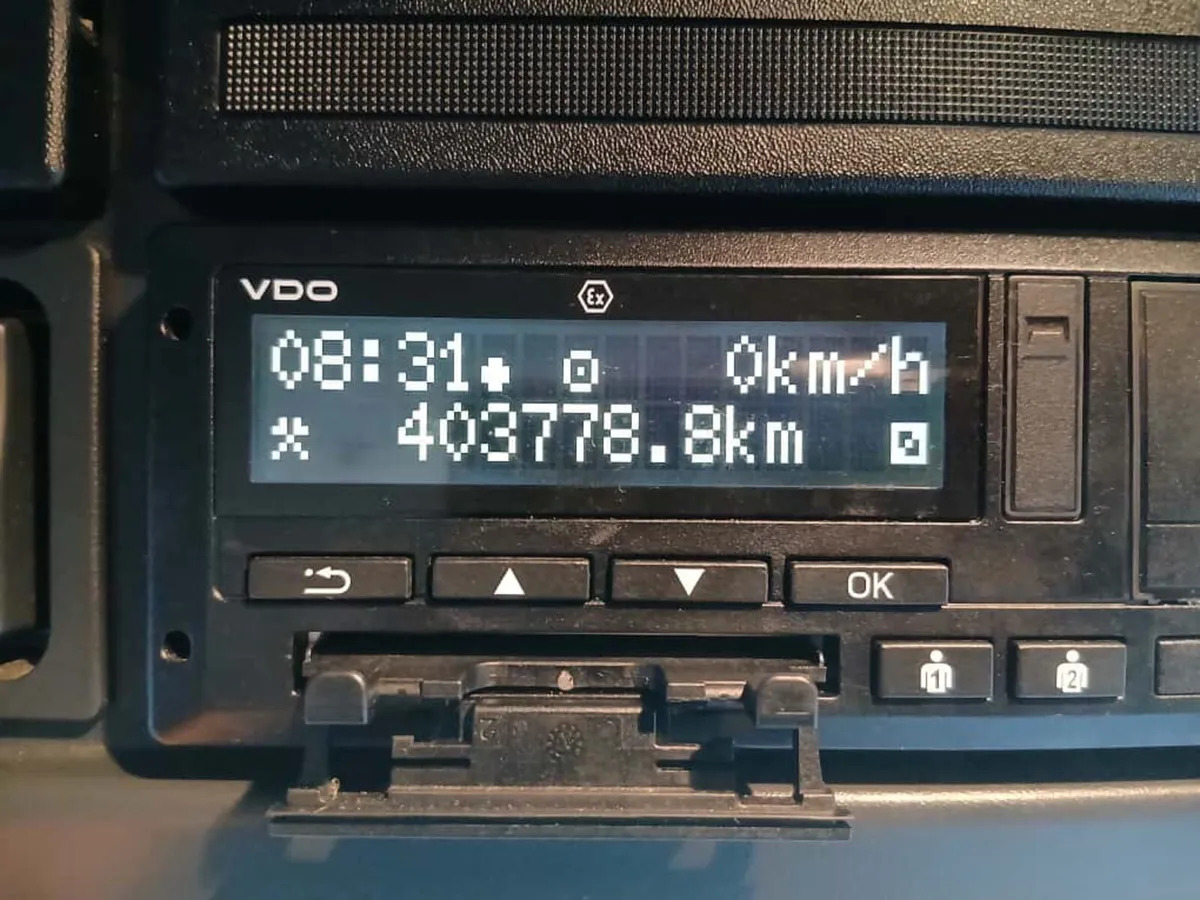 Camion à rideaux coulissants 2020 Renault D18 Wide Curtainsider: photos 15