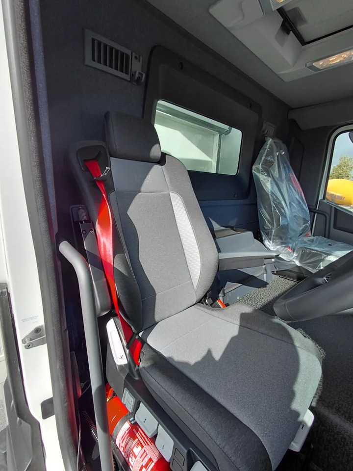 NEW Renault T380 Refrigerated Rigid - Camion frigorifique: photos 3 NEW Renault T380 Refrigerated Rigid - Camion frigorifique: photos 3