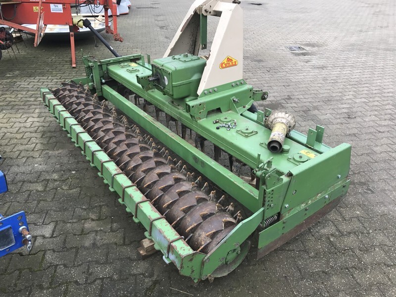 Celli rotorkopeg 3.00 m met pakkerrol - Herse rotative: photos 4 Celli rotorkopeg 3.00 m met pakkerrol - Herse rotative: photos 4