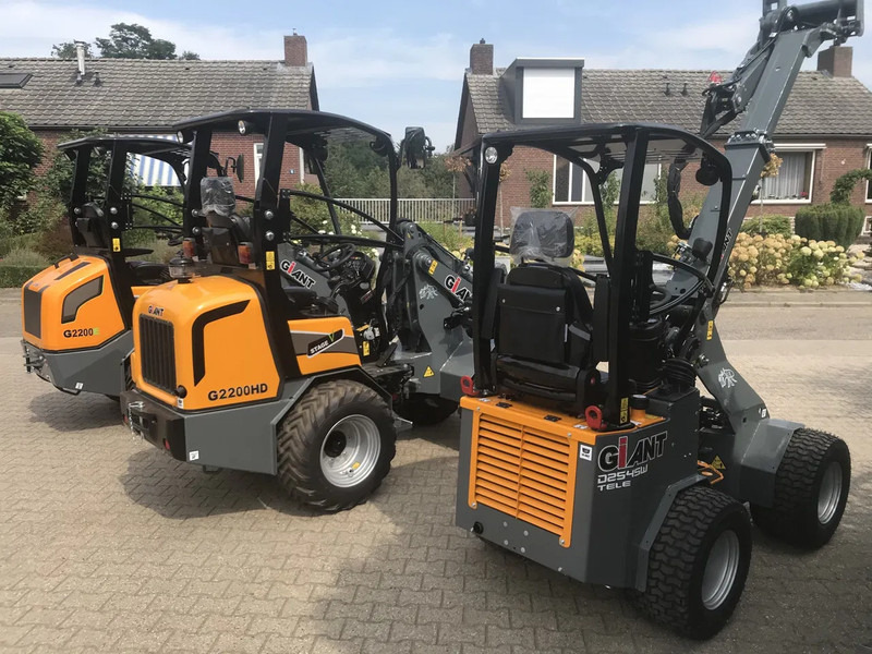Giant Giant G1200 tele / G2300 HD / G2200 E - Valet de ferme: photos 5 Giant Giant G1200 tele / G2300 HD / G2200 E - Valet de ferme: photos 5