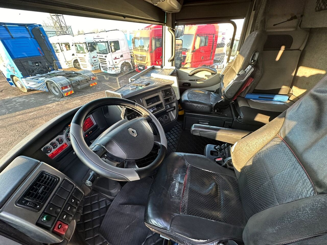 Camion frigorifique Renault Magnum 500: photos 10