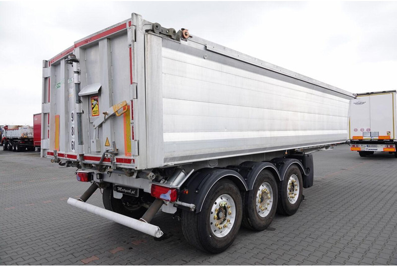 Benalu WYWROTKA / 26 m3 / ALUMINIOWA / OŚ PODNOSZONA / WAGA: 5 000 KG / - Semi-remorque benne: photos 5 Benalu WYWROTKA / 26 m3 / ALUMINIOWA / OŚ PODNOSZONA / WAGA: 5 000 KG / - Semi-remorque benne: photos 5