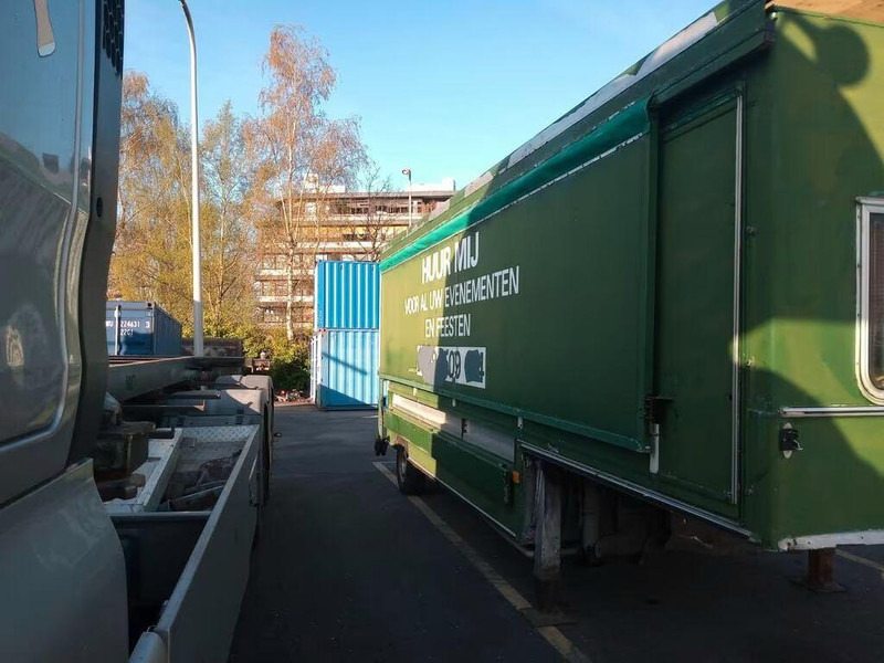 Buffet semi-trailer - Semi-remorque fourgon: photos 5 Buffet semi-trailer - Semi-remorque fourgon: photos 5