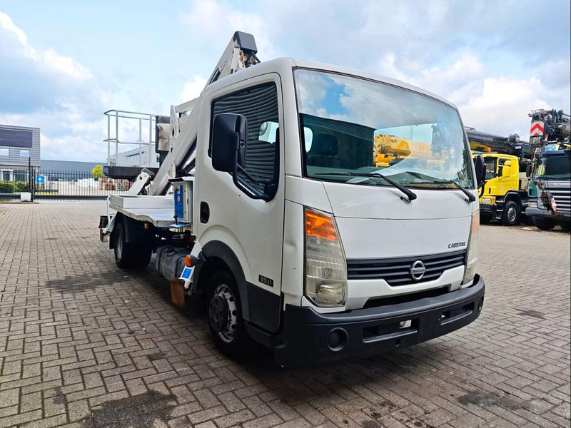 Nissan Cabstar 35.11 - Lifting basket truck - Camion, Camion grue: photos 2 Nissan Cabstar 35.11 - Lifting basket truck - Camion, Camion grue: photos 2