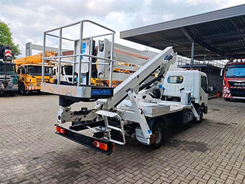 Nissan Cabstar 35.11 - Lifting basket truck - Camion, Camion grue: photos 3 Nissan Cabstar 35.11 - Lifting basket truck - Camion, Camion grue: photos 3
