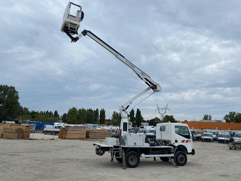 Camion, Camion grue Renault Maxity 150 dxi 4x4 - Versalift Lifting Basket - 3,5t: photos 9